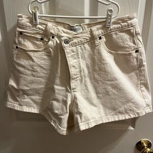 Abercrombie & Fitch 90s High Rise White Shorts